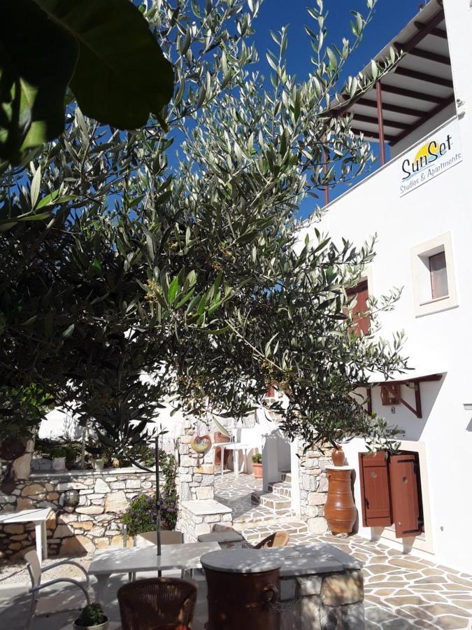 Sunset Studios And Apartments For Adults Over 21 Only Naousa  Exterior photo